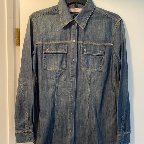 ⚫️ New Tommy Hilfiger denim shirt small snaps - Picture 3 of 6